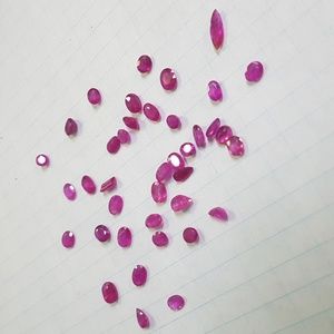 18.7ct heat only pigeons blood ruby lot from mozambique